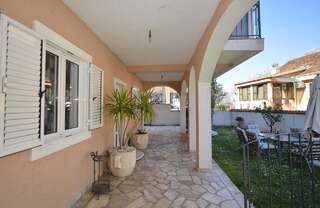 Апартаменты Apartment Sunshine Котор Апартаменты с 3 спальнями-11