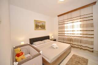 Апартаменты Apartment Sunshine Котор Апартаменты с 3 спальнями-23